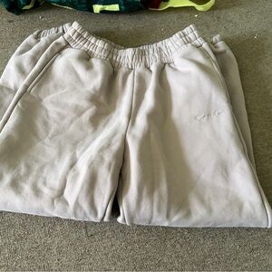 Comfrt Women's Cream sweatpants